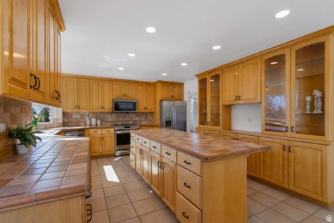 2122 Wasatch Boulevard Sandy UT 84092