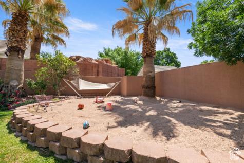 1287 W Bloomington Drive S St. George UT 84790