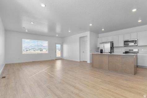 1553 Fins Road Washington UT 84780