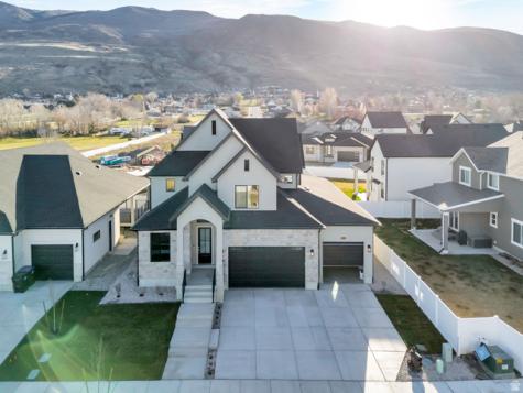 2132 N 725 W Centerville UT 84014