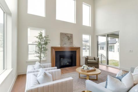 2132 N 725 W Centerville UT 84014