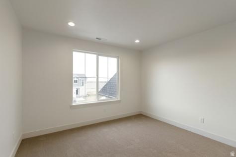 2132 N 725 W Centerville UT 84014