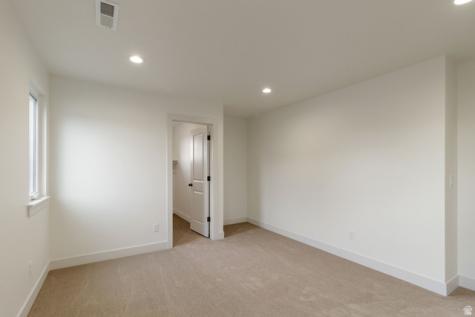 2132 N 725 W Centerville UT 84014