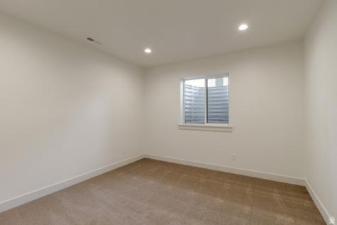 2132 N 725 W Centerville UT 84014