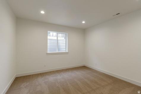 2132 N 725 W Centerville UT 84014