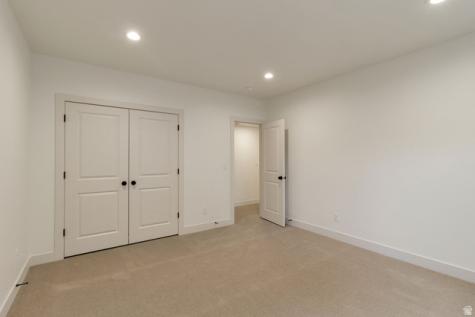 2132 N 725 W Centerville UT 84014