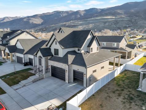 2132 N 725 W Centerville UT 84014