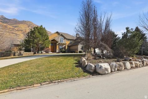 5885 S Tolcate Lane Holladay UT 84121