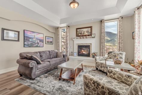 2543 E 700 S Springville UT 84663