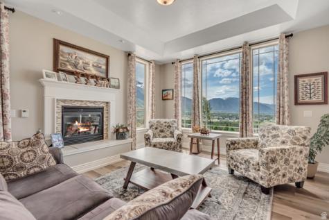 2543 E 700 S Springville UT 84663