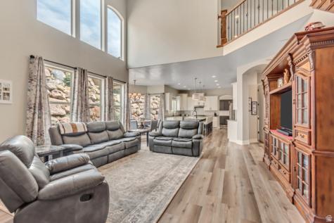 2543 E 700 S Springville UT 84663