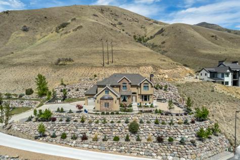2543 E 700 S Springville UT 84663