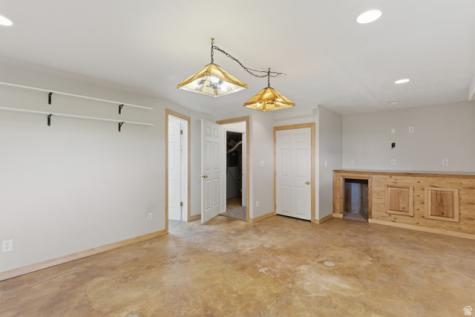 5144 W 4525 S Hooper UT 84315