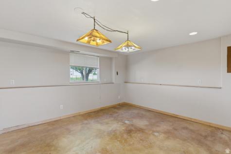 5144 W 4525 S Hooper UT 84315