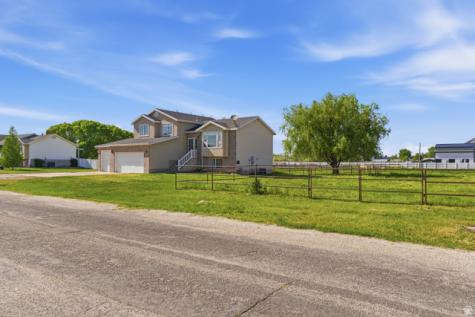 5144 W 4525 S Hooper UT 84315