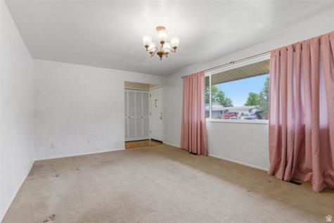 284 E 1140 N Orem UT 84057