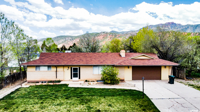 25 S 200 E Parowan UT 84761
