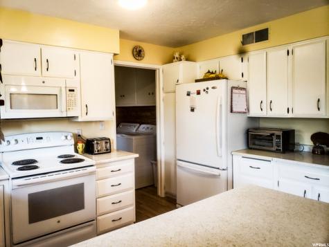 25 S 200 E Parowan UT 84761