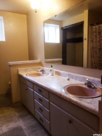 25 S 200 E Parowan UT 84761