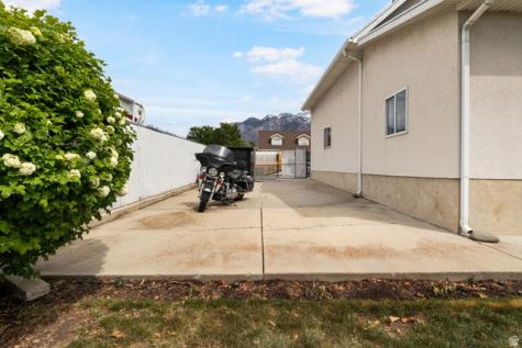 11466 S Cherry Hill Drive E Sandy UT 84094