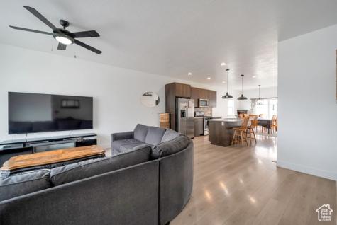 2019 E Harkers Way N Eagle Mountain UT 84005