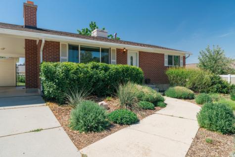 322 E Lane Circle Sandy UT 84070