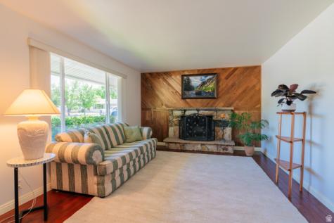 322 E Lane Circle Sandy UT 84070
