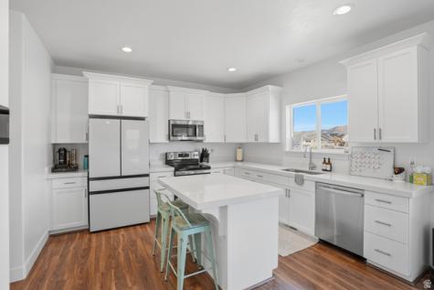 3784 N Doris Loop Road E Eagle Mountain UT 84005