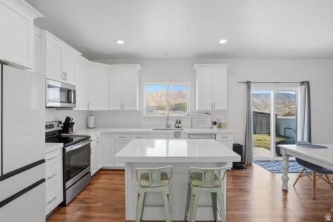 3784 N Doris Loop Road E Eagle Mountain UT 84005