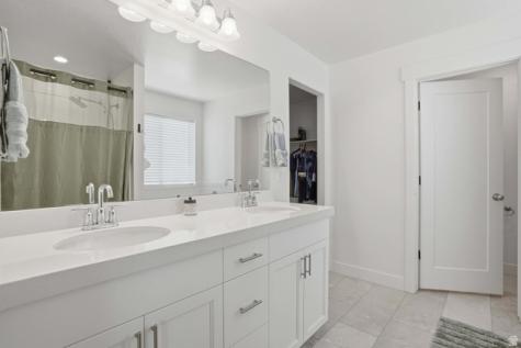 3784 N Doris Loop Road E Eagle Mountain UT 84005