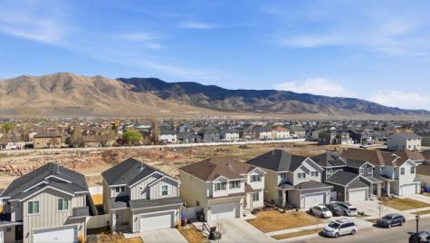 3784 N Doris Loop Road E Eagle Mountain UT 84005