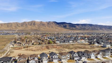 3784 N Doris Loop Road E Eagle Mountain UT 84005