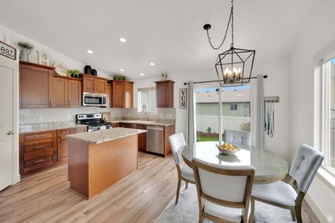 2442 E Hitching Post Drive Eagle Mountain UT 84005
