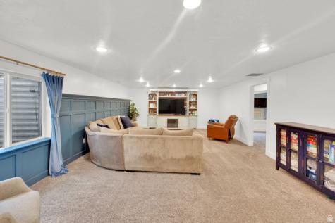 2442 E Hitching Post Drive Eagle Mountain UT 84005