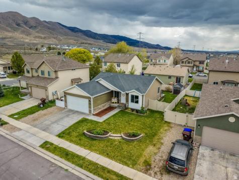 2442 E Hitching Post Drive Eagle Mountain UT 84005