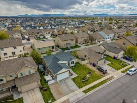 2442 E Hitching Post Drive Eagle Mountain UT 84005