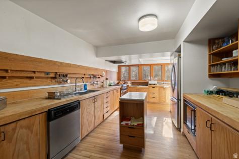 6019 S 2180 E Holladay UT 84121