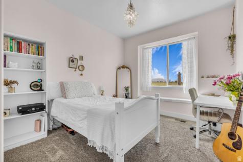 1092 E 250 S Tremonton UT 84337