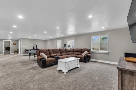 1092 E 250 S Tremonton UT 84337