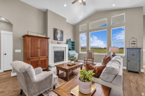 1092 E 250 S Tremonton UT 84337