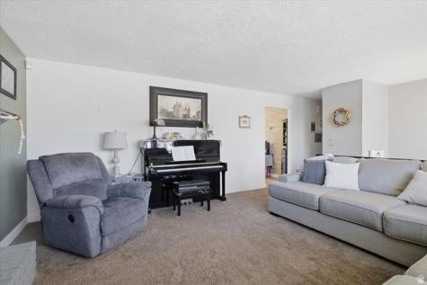2811 W Lastrada Way S Riverton UT 84065