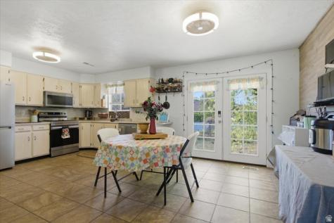 2811 W Lastrada Way S Riverton UT 84065
