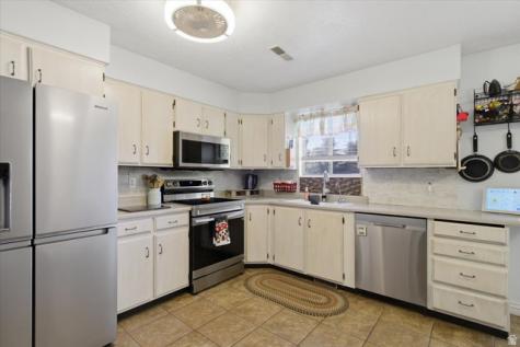 2811 W Lastrada Way S Riverton UT 84065