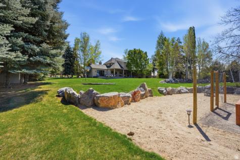 9 N Meadowbrook Alpine UT 84004