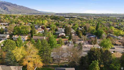 1630 E Navajo S Ogden UT 84403