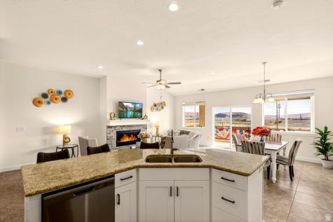 498 E Todd Place Washington UT 84780