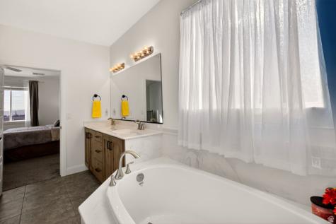 498 E Todd Place Washington UT 84780