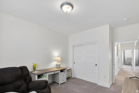 498 E Todd Place Washington UT 84780