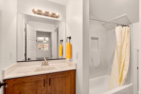 498 E Todd Place Washington UT 84780