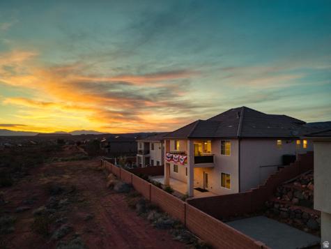 498 E Todd Place Washington UT 84780